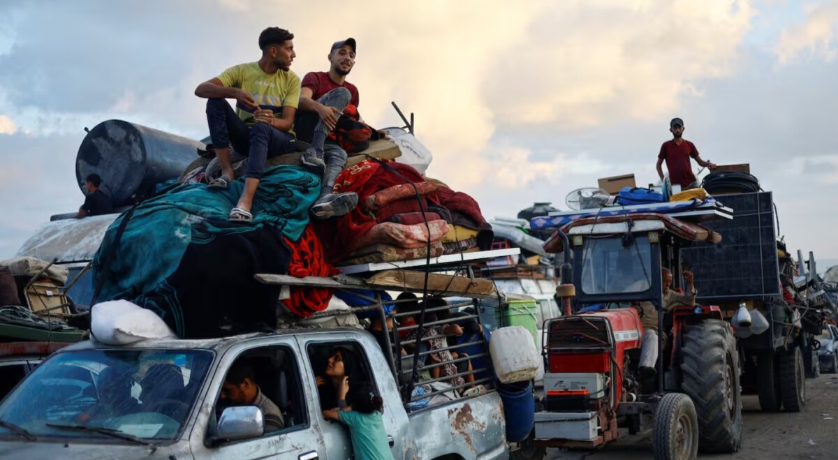 Palestinos huyendo