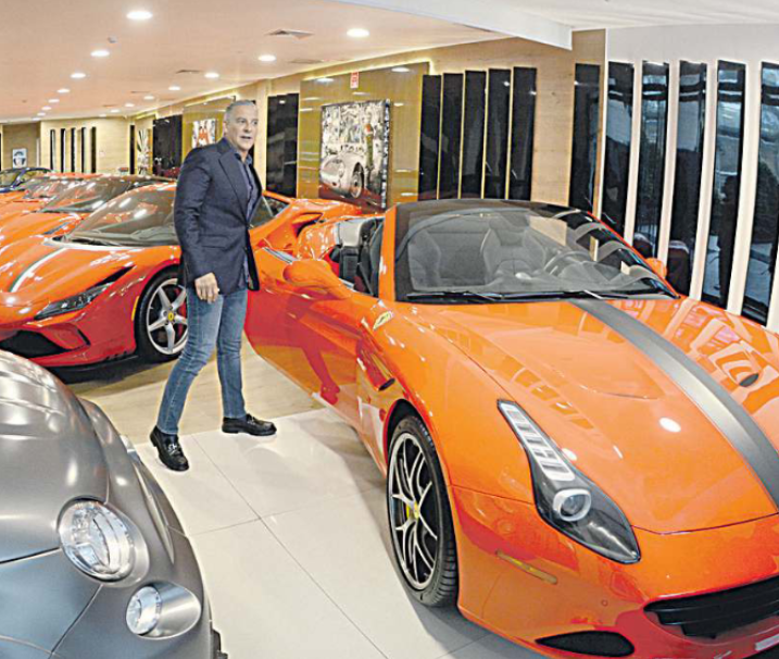 Jimmy Pflücker y Ferraris