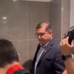 El fiscal Henry Amenabar, detenido con coima en la mano en baño de Saga Falabella, fue parte del Equipo Especial Lava Jato del 2018 al 2020