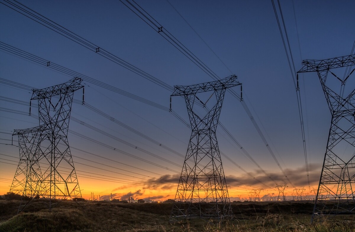 Transmisión eléctrica