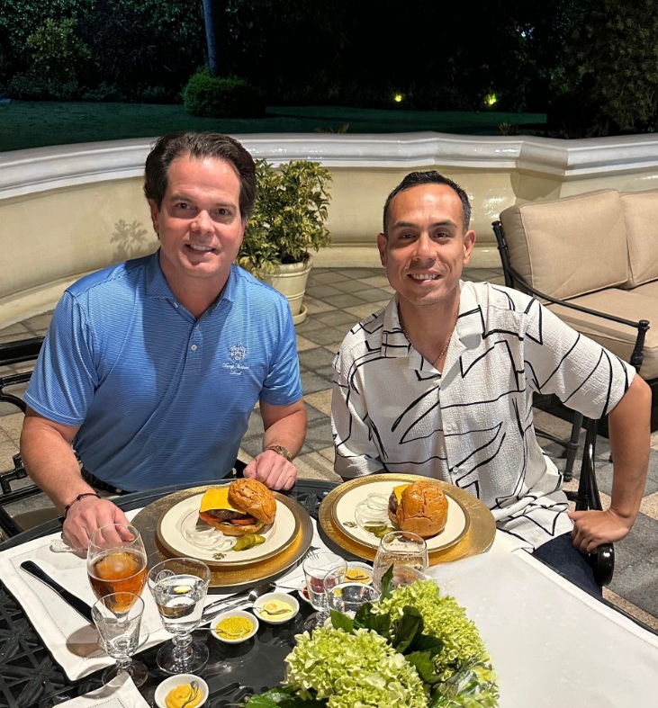 Bernie Navarro y el cambio de menú