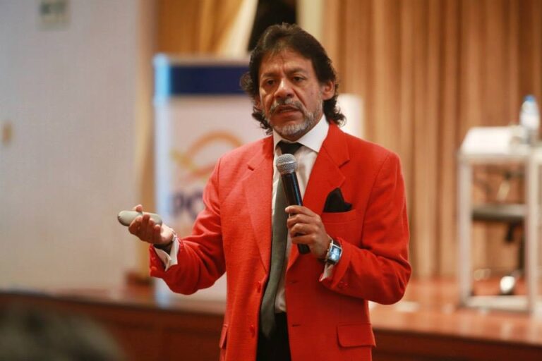 César Gutiérrez 2