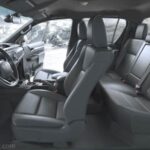 El interior de la camioneta Toyota Hilux, desde donde se realizó el secuestro que terminó en cuádruple asesinato