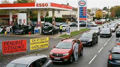 escasez-de-gasolina-en-francia