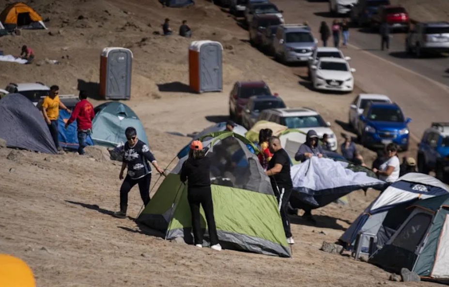 Trabajadores de mina Escondida